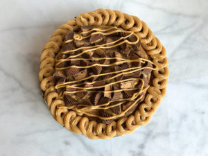 Chocolate Peanut Butter Cup Cheesecake, gluten free cheesecake